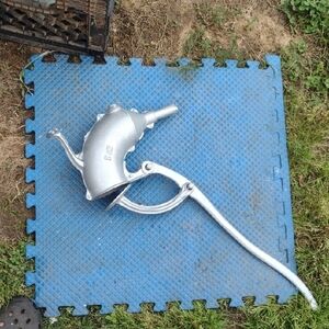 Antique Metal Manual Table Mount Fruit Press